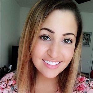 Meet your Posher, Jenna